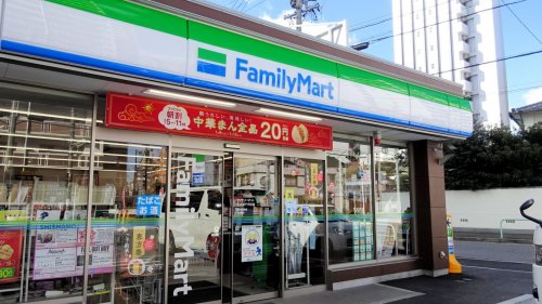 コンビニ　ファミリーマート 名古屋千代田店（コンビニ）まで279m