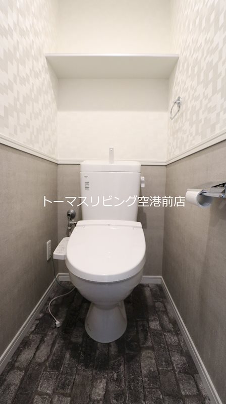 トイレ　※別号室の写真です