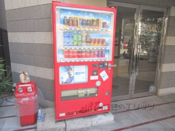その他　物件前自動販売機