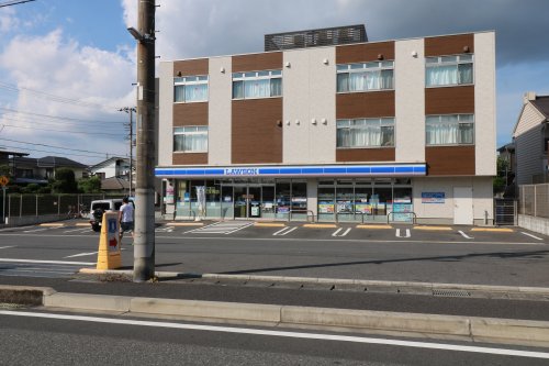 コンビニ　ローソン 千葉検見川町三丁目店（コンビニ）まで493m