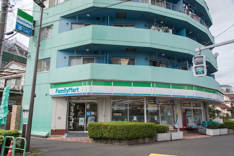 コンビニ　ファミリーマート 潮見一丁目店（コンビニ）まで584m