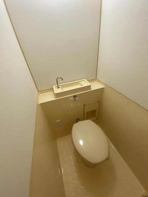 トイレ　※同タイプの他のお部屋です