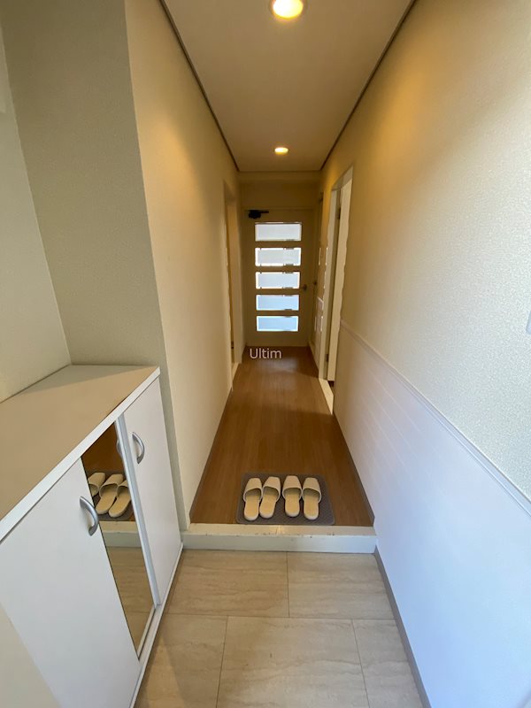 玄関　※同タイプの他のお部屋です