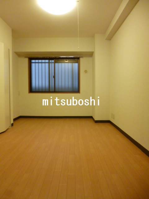 その他　同間取り低層別階の写真です