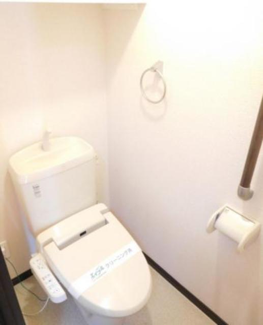 トイレ　同部屋タイプ