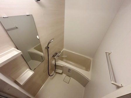 バス・シャワールーム　※別部屋写真