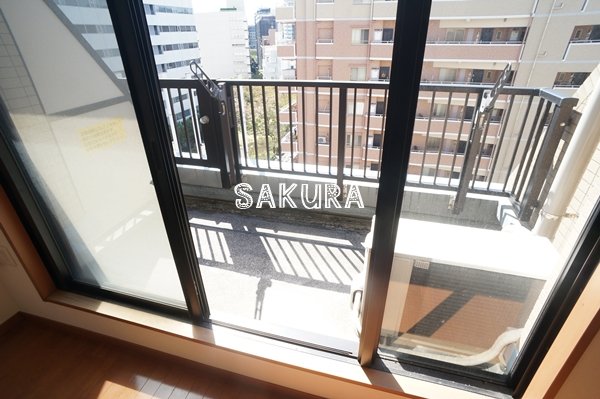 バルコニー　暖かな日差しのふりそそぐバルコニー♪