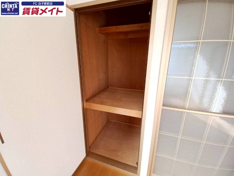 収納　別物件同タイプ写真