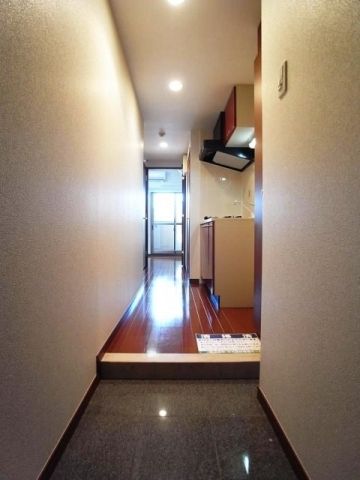 玄関　他の部屋の写真です