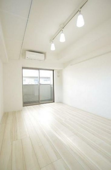 居室・リビング　★家具が置きやすい間取りです★