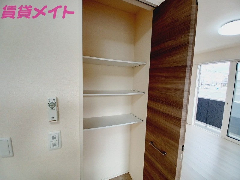 収納　別部屋参考写真です