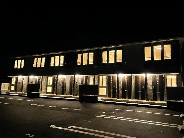 建物外観　外観写真（夜）