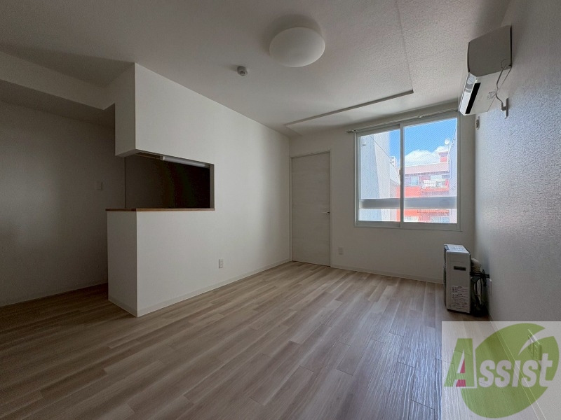 居室・リビング　広くてキレイなお部屋が広がっていて、充実した生活が送れそう。