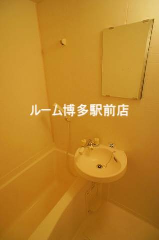 洗面設備　同型イメージ