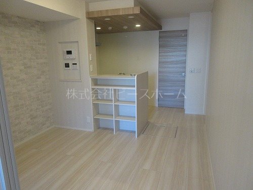 居室・リビング　※別号室参考写真