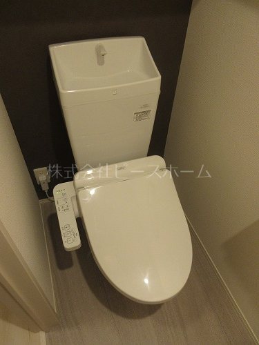 トイレ　※別号室参考写真