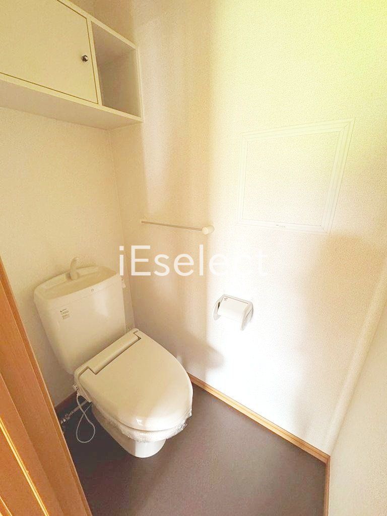トイレ　清潔感のあるトイレです