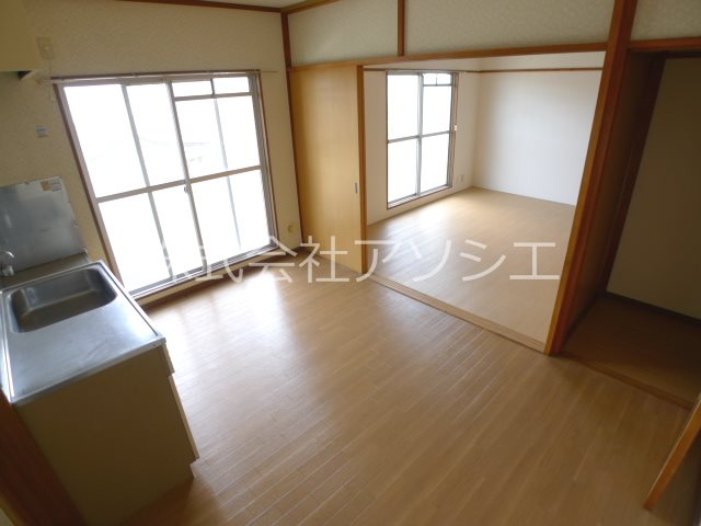 居室・リビング　DK6帖※同タイプの別のお部屋です。