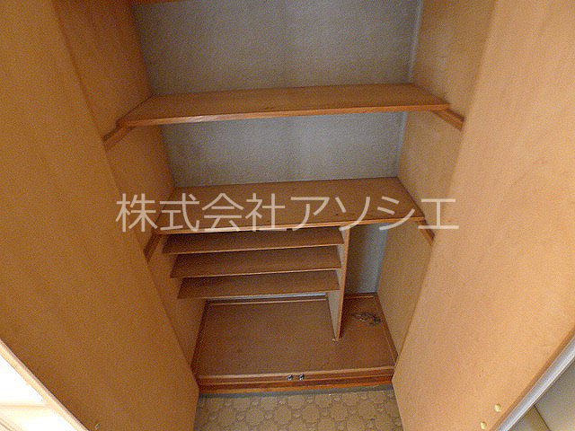 その他　シューズボックス※同タイプの別のお部屋です。