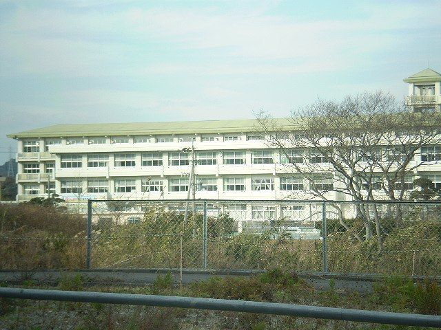 小学校　御前崎市立第一小学校（小学校）まで290m