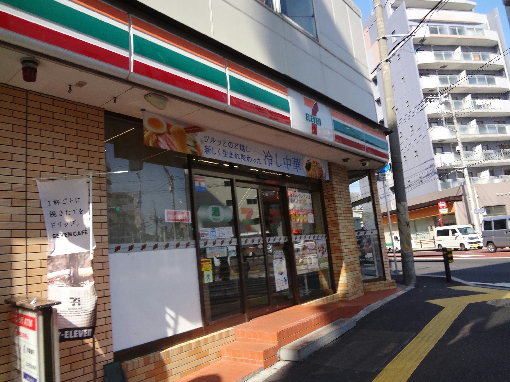 コンビニ　セブンイレブン 北松戸駅東口店（コンビニ）まで31m