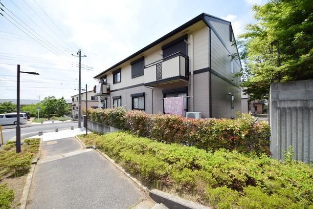 建物外観　角地に立地です