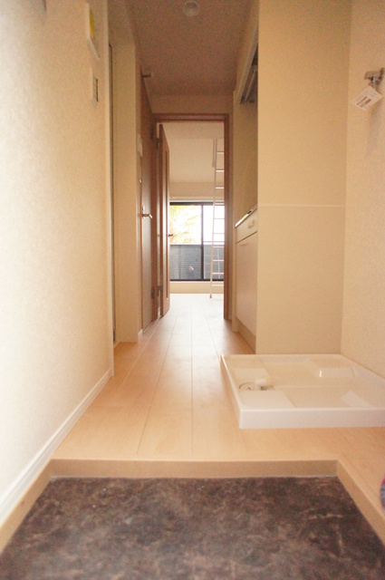 玄関　玄関から見たお部屋です♪