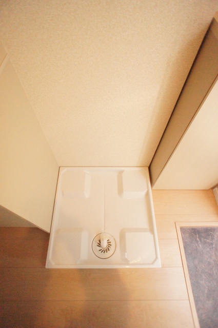 その他　雨の日でもお洗濯ができる！室内洗濯機置場付です☆