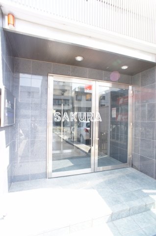 エントランス　毎日通るエントランスはこのようになっています♪