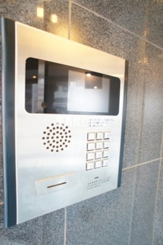 セキュリティ　不審者、勧誘員をシャットアウトできるオートロックです♪