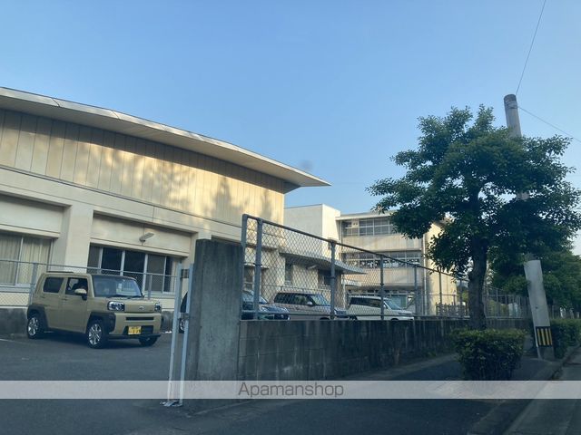 小学校　春日市立小学校春日南小学校（小学校）まで369m