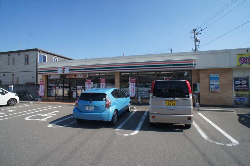 コンビニ　セブンイレブン古賀天神店（コンビニ）まで226m