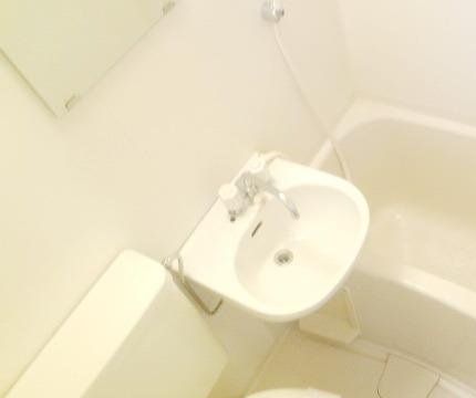 洗面設備　☆広々ユニットバス☆