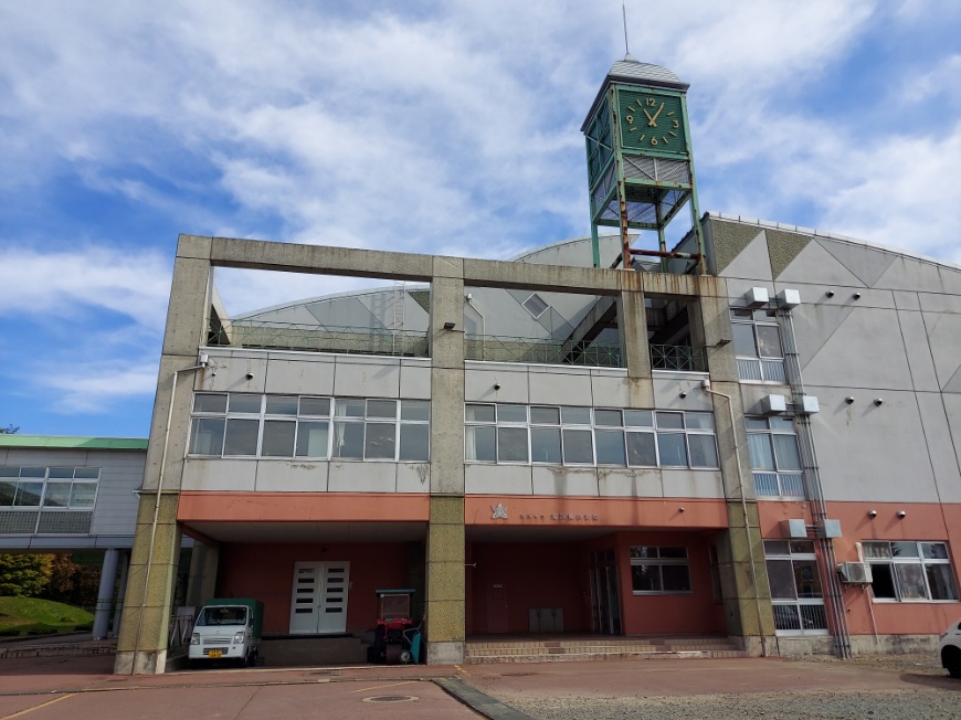 小学校　滝沢市立滝沢東小学校（小学校）まで563m
