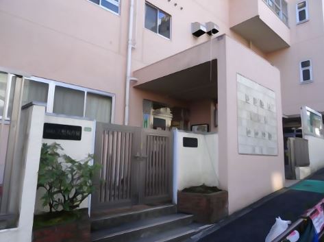 幼稚園・保育園　久堅保育園（幼稚園・保育園）まで306m