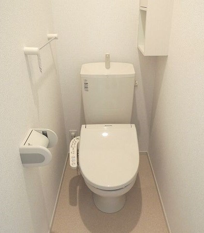 トイレ　お問い合わせは048-772-8202