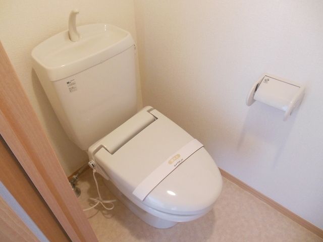 トイレ　★暖房便座付トイレです★