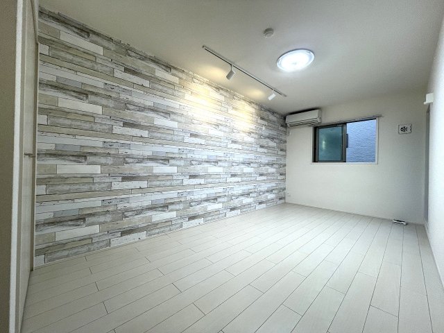 地下鉄今里筋線 だいどう豊里駅 徒歩6分 3階建 築7年の居間写真