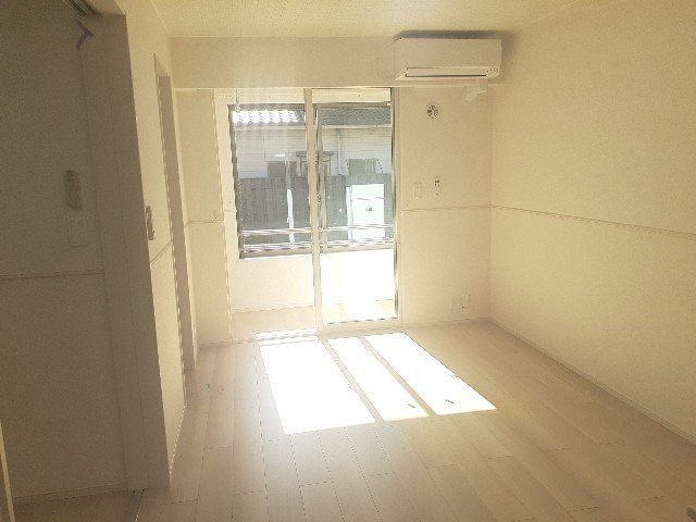 居室・リビング　エアコン付き