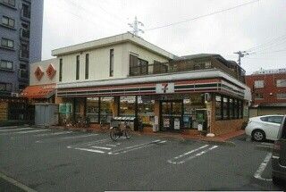 コンビニ　セブンイレブン（コンビニ）まで80m