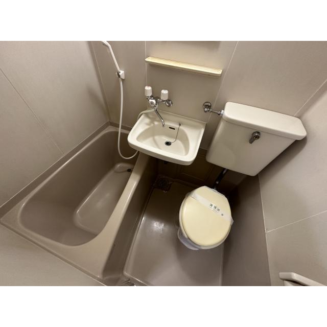 バス・シャワールーム　トイレバス洗面