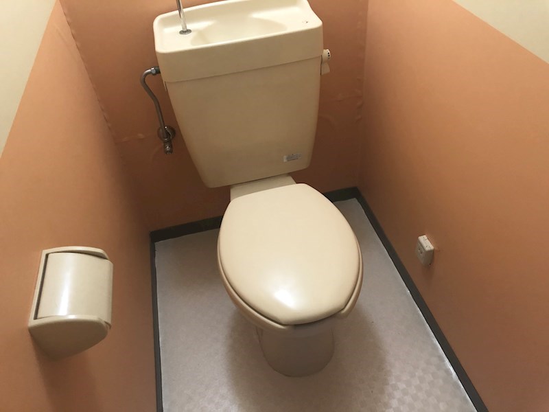 トイレ　※同タイプの他のお部屋です