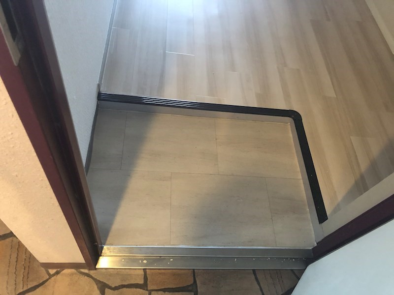 玄関　※同タイプの他のお部屋です