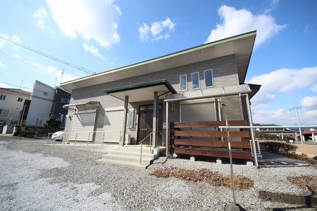建物外観　建物外観を気になさる方へ、見た目の良い物件です