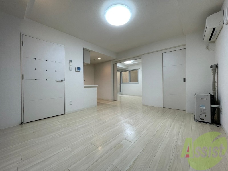 居室・リビング　広くてキレイなお部屋が広がっていて、充実した生活が送れそう。