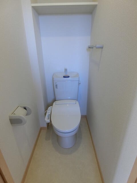 トイレ　嬉しい温水洗浄便座