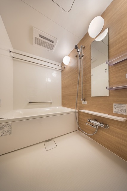 バス・シャワールーム　※写真は同タイプ住戸です。