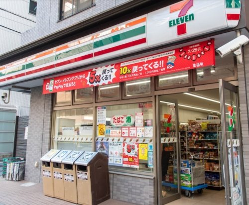コンビニ　セブンイレブン 築地7丁目店（コンビニ）まで106m
