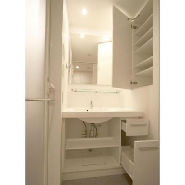 トイレ　※写真は同タイプ住戸です。