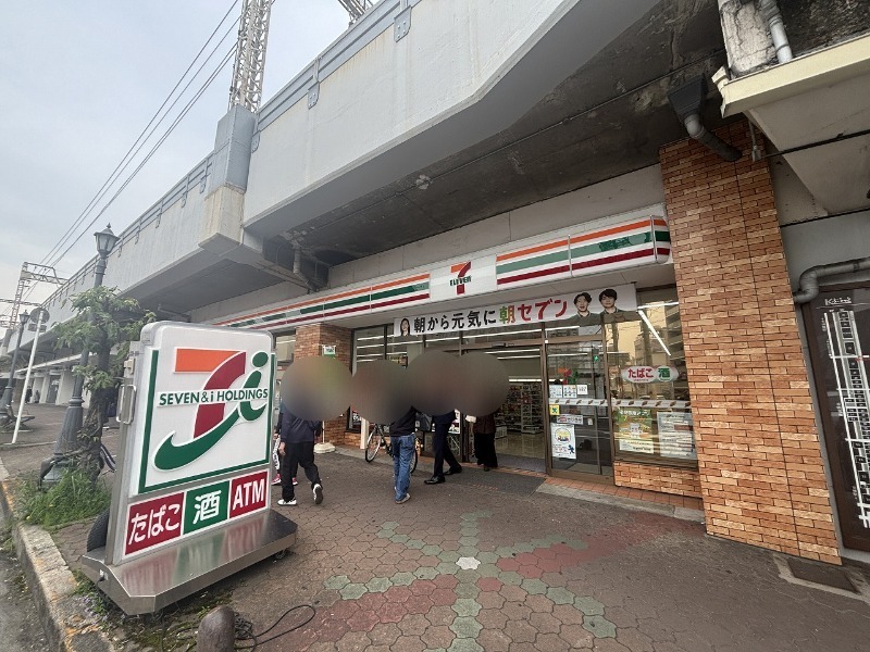 コンビニ　セブンイレブン大阪片町店（コンビニ）まで409m